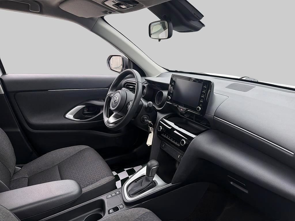 Toyota Yaris Cross 2023 - miniatyr 7