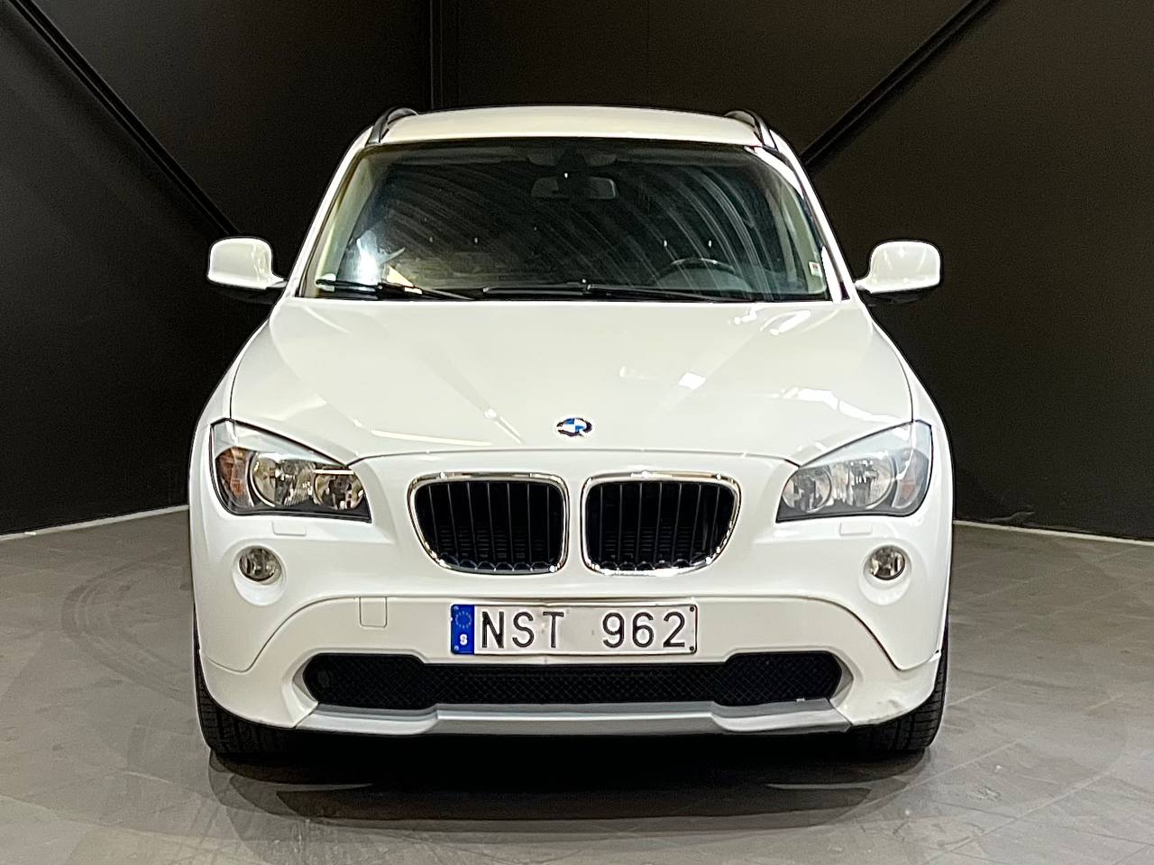 BMW X1 2011, photo 2/55