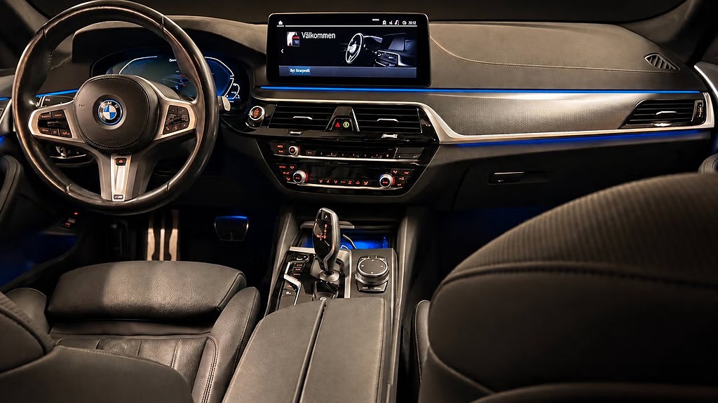 BMW 530e xDrive Touring M Sport / HuD / Kamera / Keyless