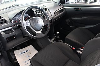 Halvkombi Suzuki Swift 9 av 14