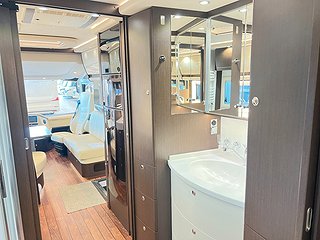 Husbil-integrerad Concorde Charisma 900 M 56 av 70