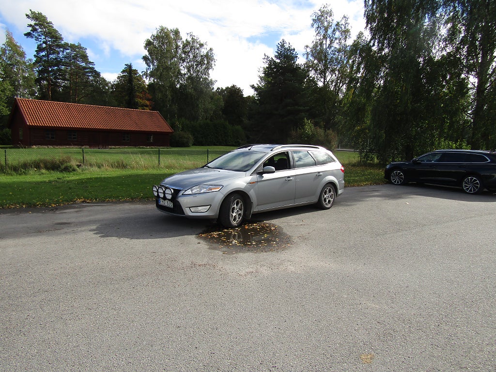 Ford Mondeo Kombi 2.0 Flexifuel Trend Drag
