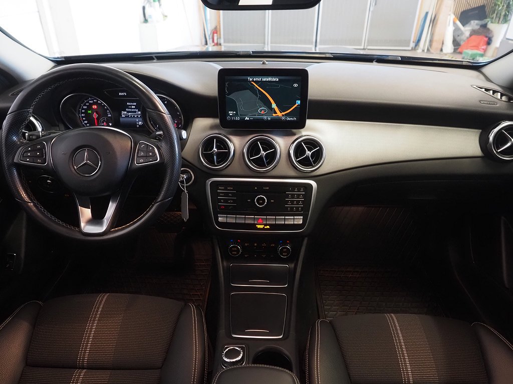 Mercedes-Benz GLA 220 d 4MATIC 7G-DCT 177hk Drag Kamera Navi 2018