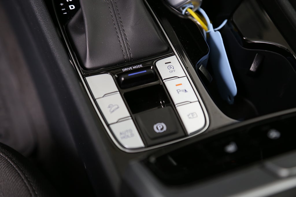 Hyundai Tucson 1,6 T-GDI MHEV 150hk Essential Aut Navi Kamera CarPlay 2023