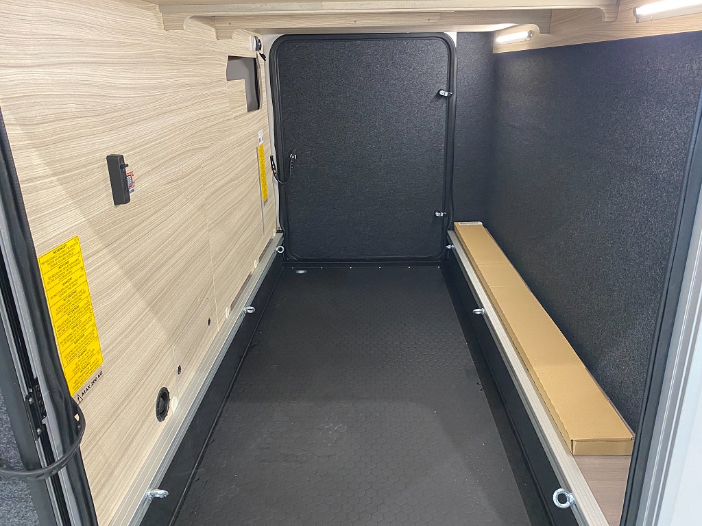 Adria Compact DL 60 Y / Vårmässa 20–22 mars – Påfyllt lager! - Adria