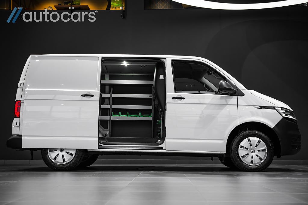 Volkswagen Transporter 2.0 TDI DSG | Leasbar| Inredning |Led