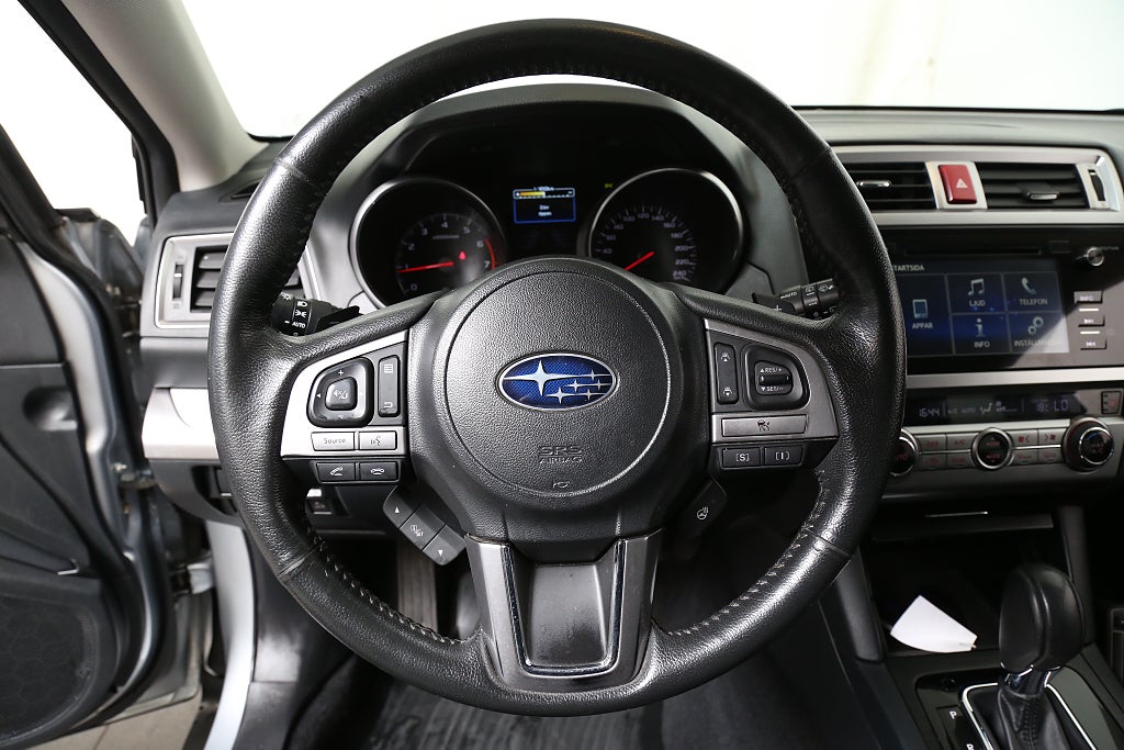 Subaru Outback 2,5i 175hk Base AWD Aut Motorv Drag Extraljus 2017