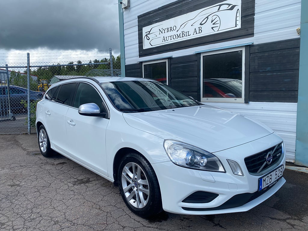 Volvo V60 T4F Powershift Momentum, R-Design Euro 5