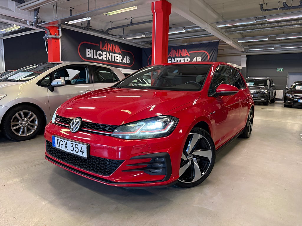 Volkswagen Golf GTI Performance 2.0 TSI Drag Kamera Ny servad Cockpit
