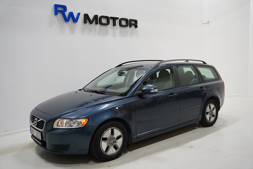 Volvo V50 D2 116hk Kinetic Dragkrok Dieselvärmare P-sensorer