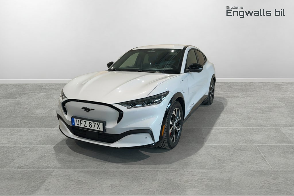 Ford Mustang Mach-E Long Range AWD Teknik paket+ 360 Elstol, dragkrok