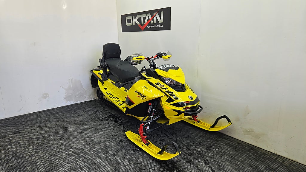 Ski-Doo MXZ X-RS 850 E-TEC