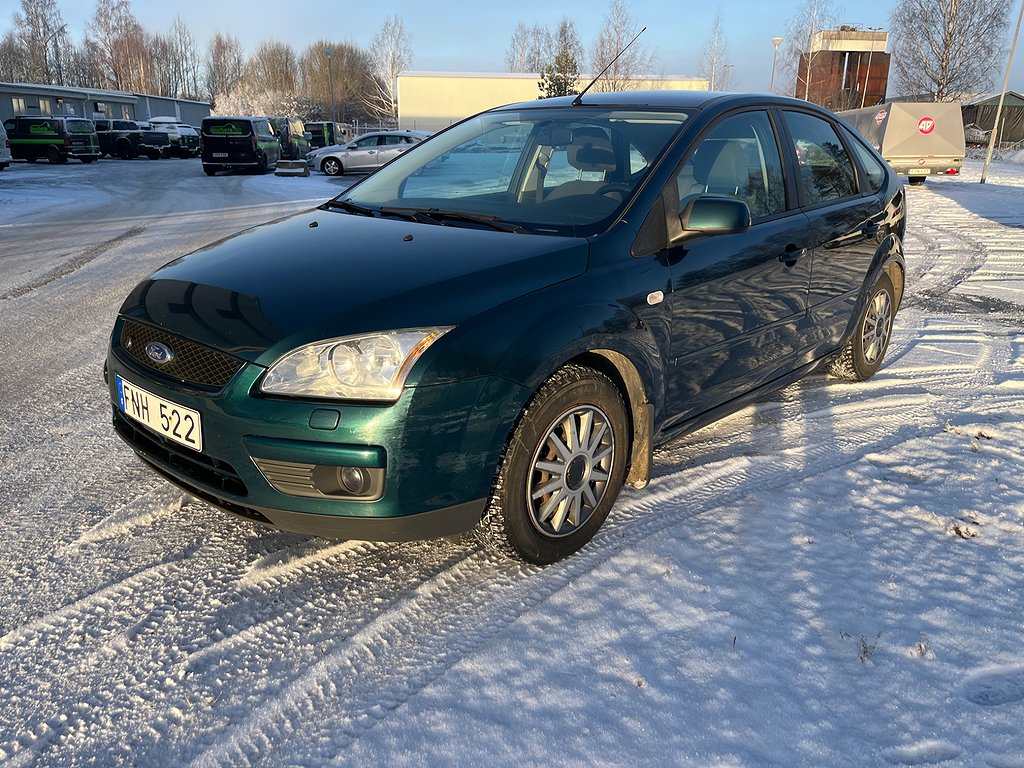 Ford Focus 5-dörrars 1.8 Flexifuel Ny bes.