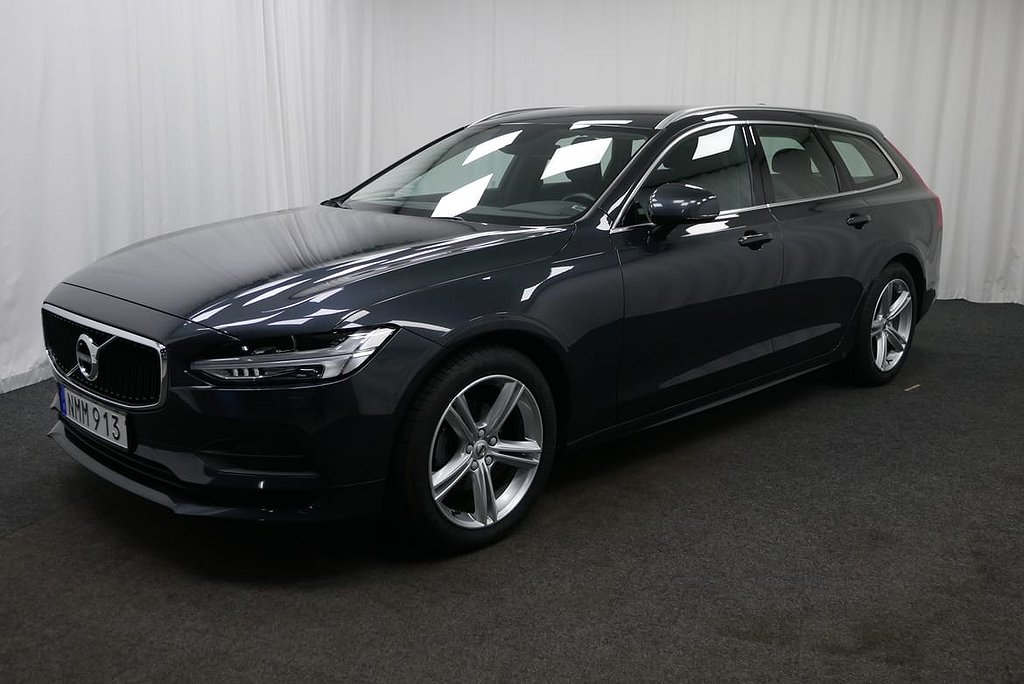 Volvo V90 D4 Momentum SE