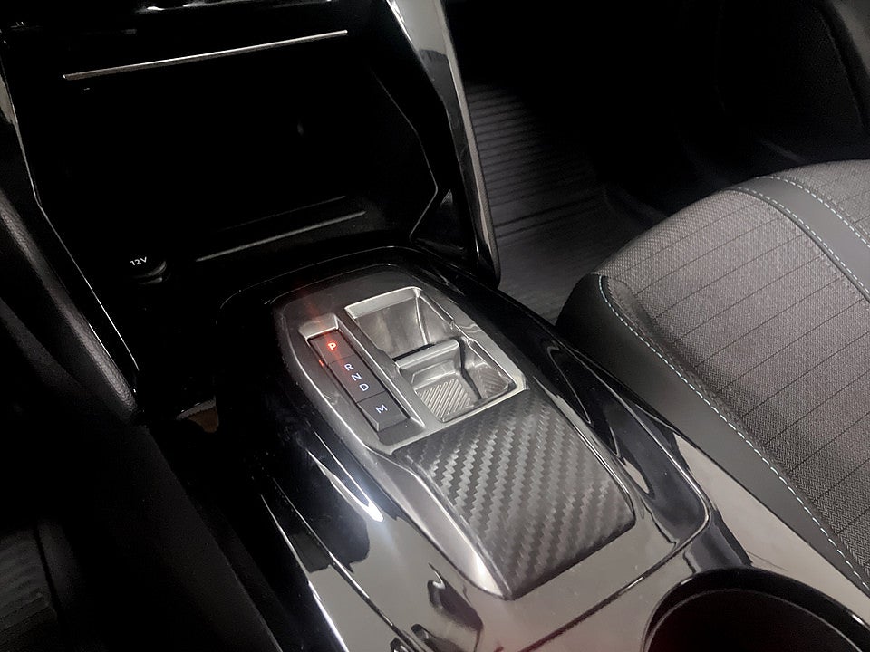 Bild på Peugeot 208 Allure Pack 1.2 PT 100hk Aut B-KAMERA BACKSENSORER