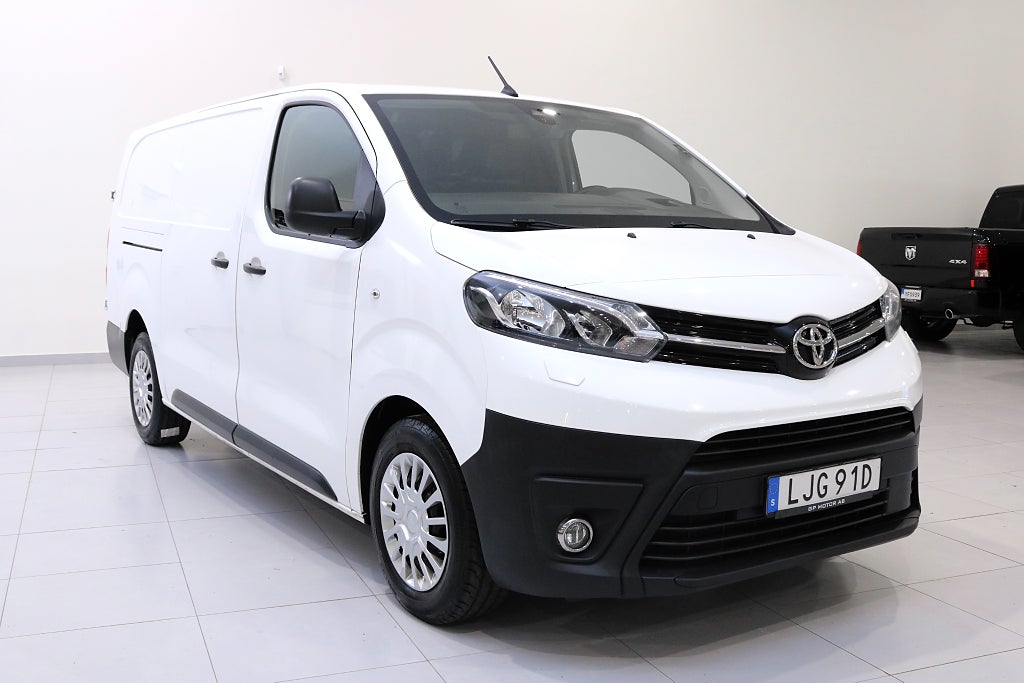 Toyota ProAce 2.0 D-4D/ Värmare/ Head up- display /Adaptiv farth
