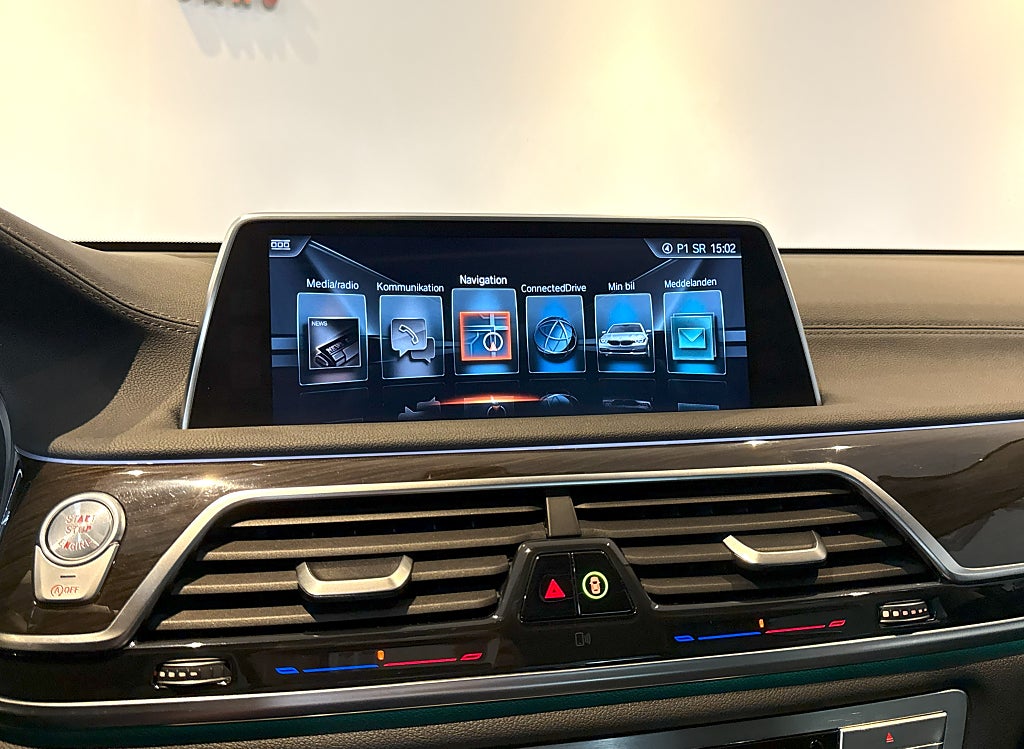 BMW 730 D xDRIVE 265HK M-SPORT TAKLUCKA H&K SOFTCLOSE HDU