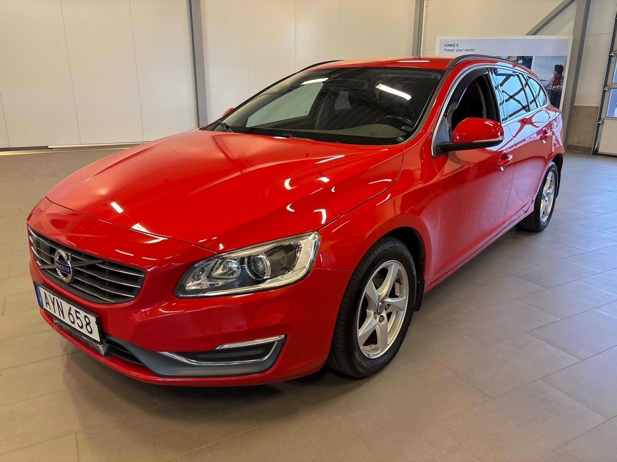 Volvo V60 D4 Ocean Race 2015, kuva 9/10