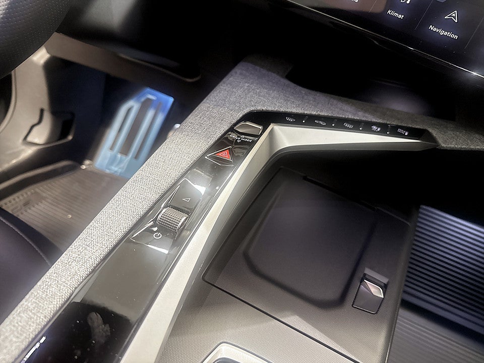 Bild på Peugeot 5008 Allure Hybrid - KAMPANJ! PRIVATLEASA FRÅN 24 MÅN