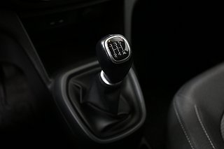 Halvkombi Hyundai i10 13 av 19