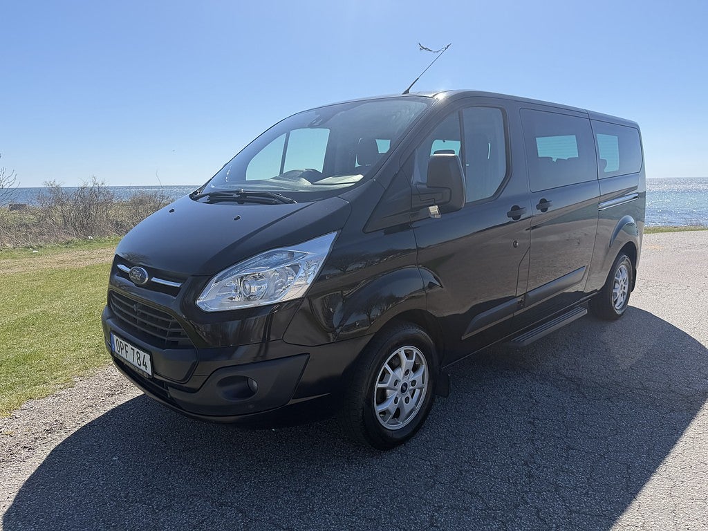 Ford Tourneo Custom 300 2.2 TDCi 9 sits