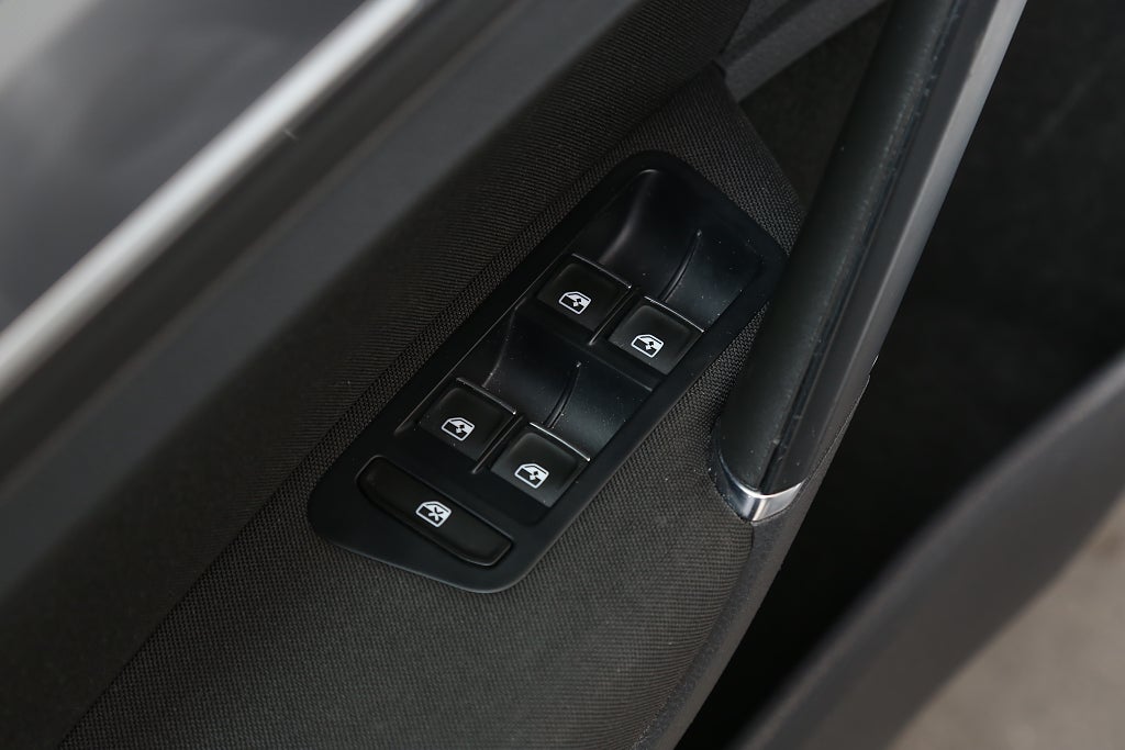 Volkswagen Golf 1,4 TSI 150hk R-line DSG 5-dörrar 2017