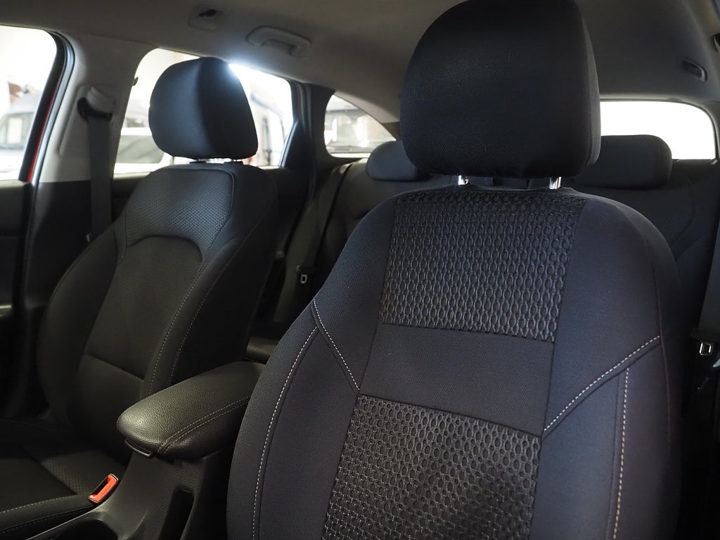 Hyundai i30 Kombi 1.0 T-GDI 120hk Trend Dragkrok Carplay Kamera 2020
