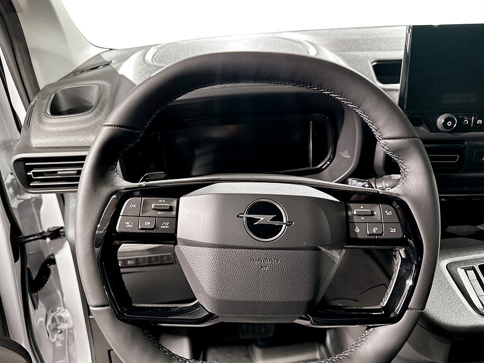 Bild på Opel Combo Elite 130hk Aut L2 - EDITION! VÄRMARE & DRAGKROK INGÅR!