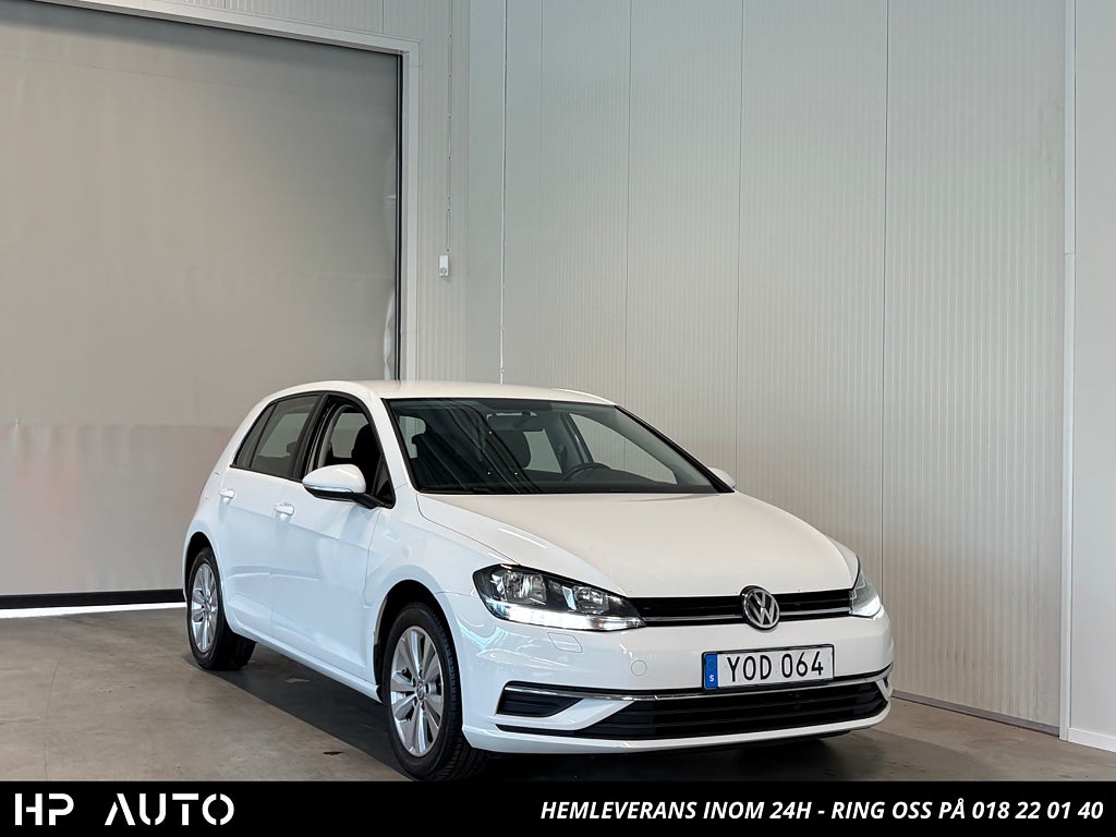 Volkswagen Golf 1.0TSI CarPlay Adaptiv-farthållare Vinterhjul dubb