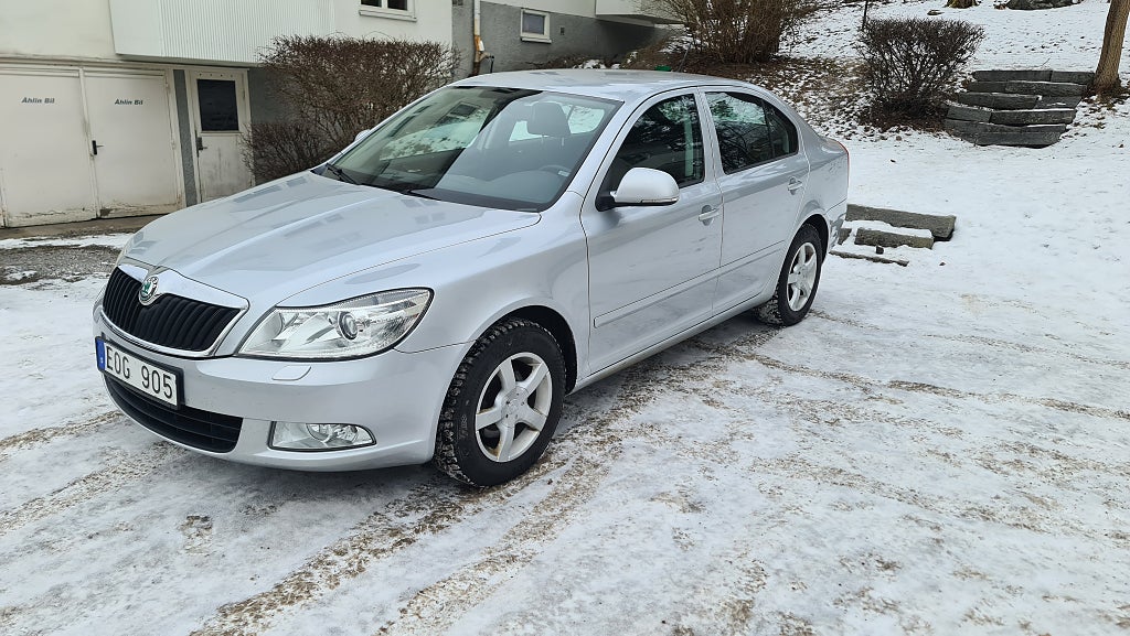 Skoda Octavia 1.6 TDI Elegance Två brukare Nybesiktad