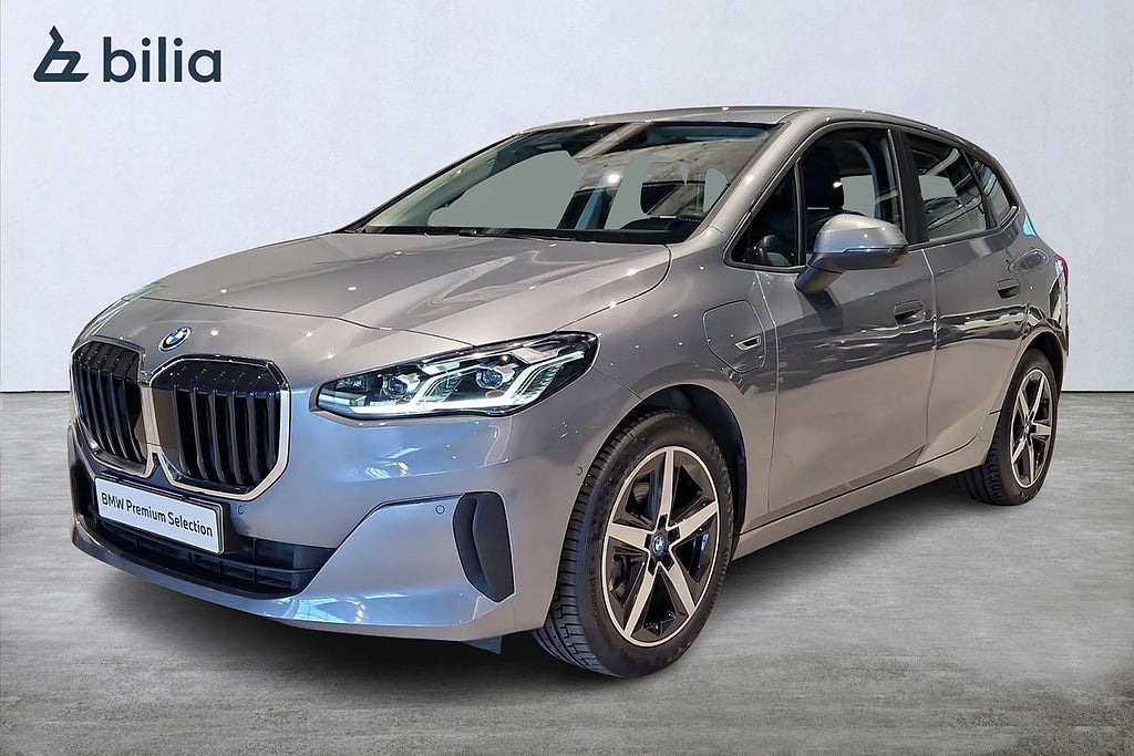 BMW 225e xDrive Active Tourer Drag Nav Head-Up