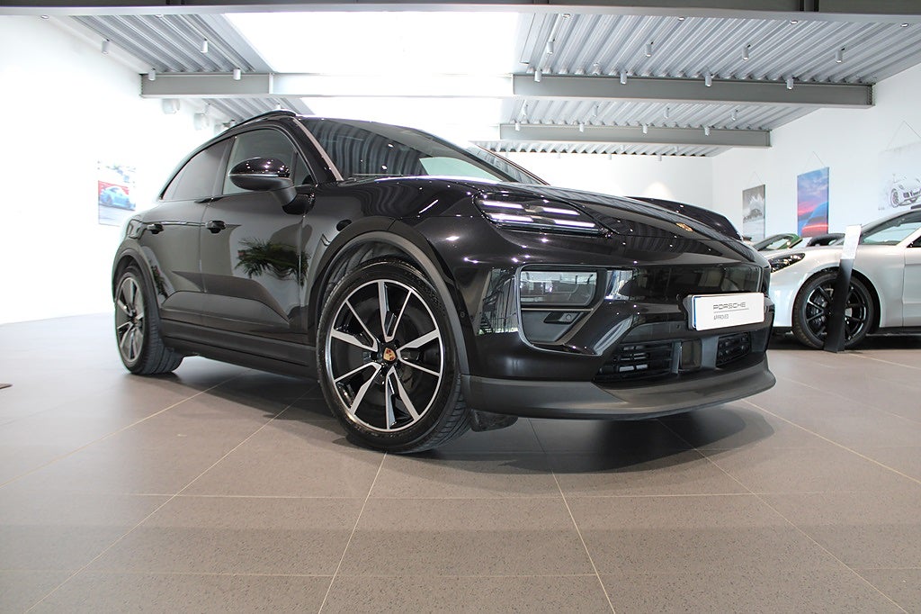 Porsche Macan 4