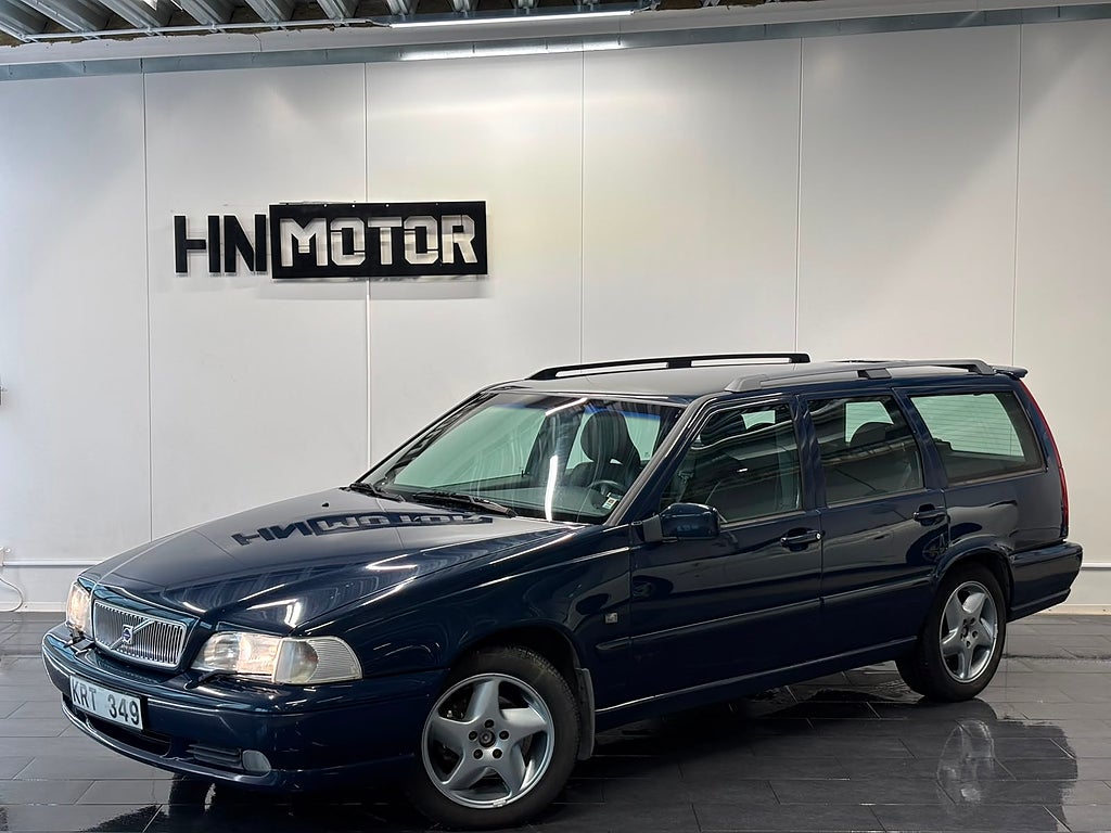 Volvo V70 2.5 10V Automat 144hk |NyServad|NyBess|Halvskinn|