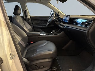 MG HS PHEV Luxury 360° GPS Pvärm Elbaklucka Skinn SoV MOMS – bild 10