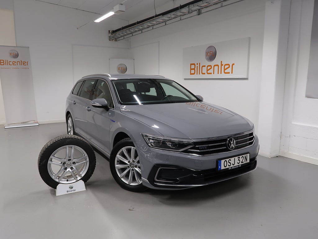Volkswagen Passat *3,99% RÄNTA* GTE 1.4 TSI V-Däck ingår Drag-Kamera-Värm