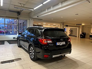 Subaru Outback 2.0 4WD Aut Mvärm/Drag/B-kamera/Taklucka/H&K
