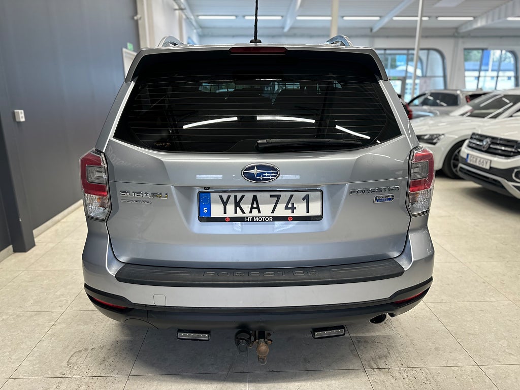 Subaru Forester 2.0 4WD 4,99% Lineartronic/B-kamera/Drag