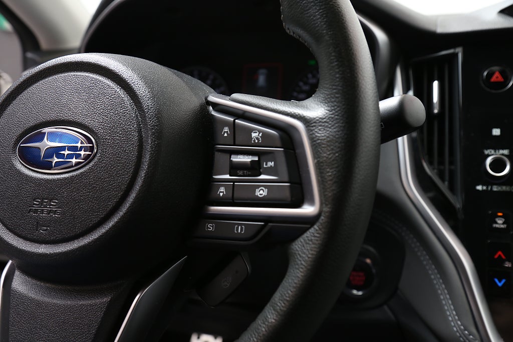 Subaru Outback 2,5i XFuel Field AWD Aut Bränslevärmare Drag 2024