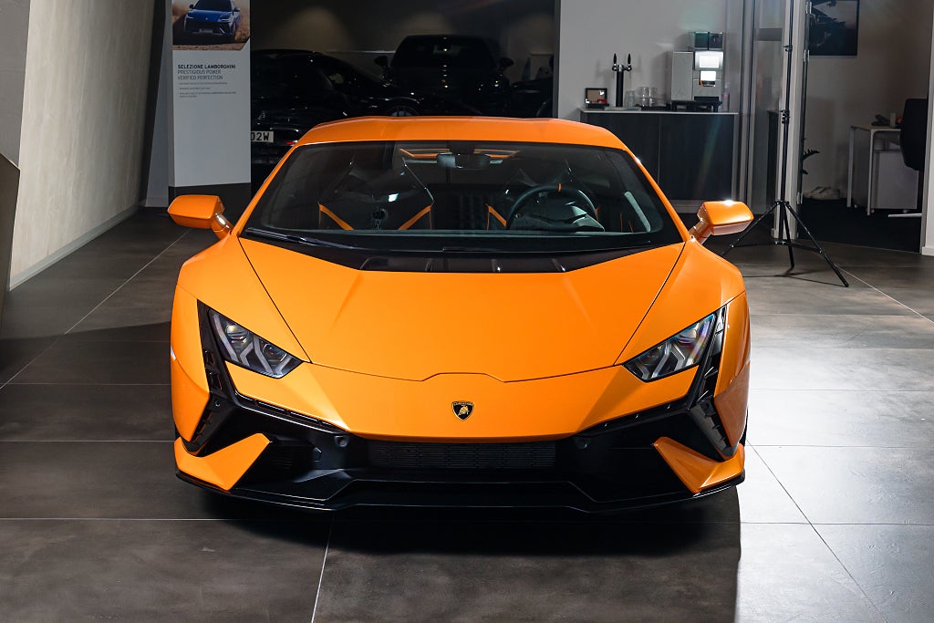 Gallery image 3 of 17