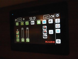 Husbil-integrerad Kabe TM I 910 GB 19 av 23