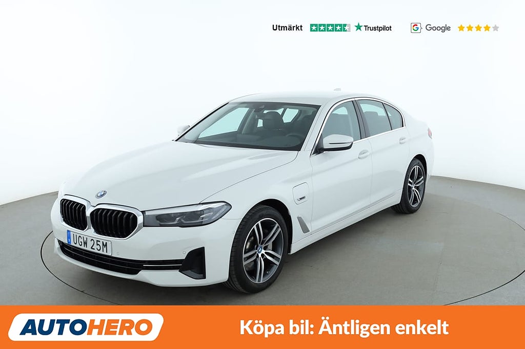 BMW 530e Sedan / CarPlay, Rattvärme, Backkamera