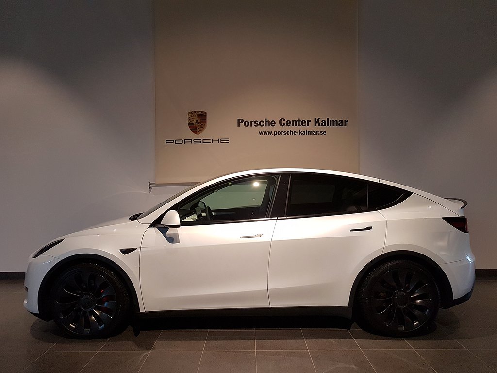 Tesla Model Y Performance 1 Ägare Moms 