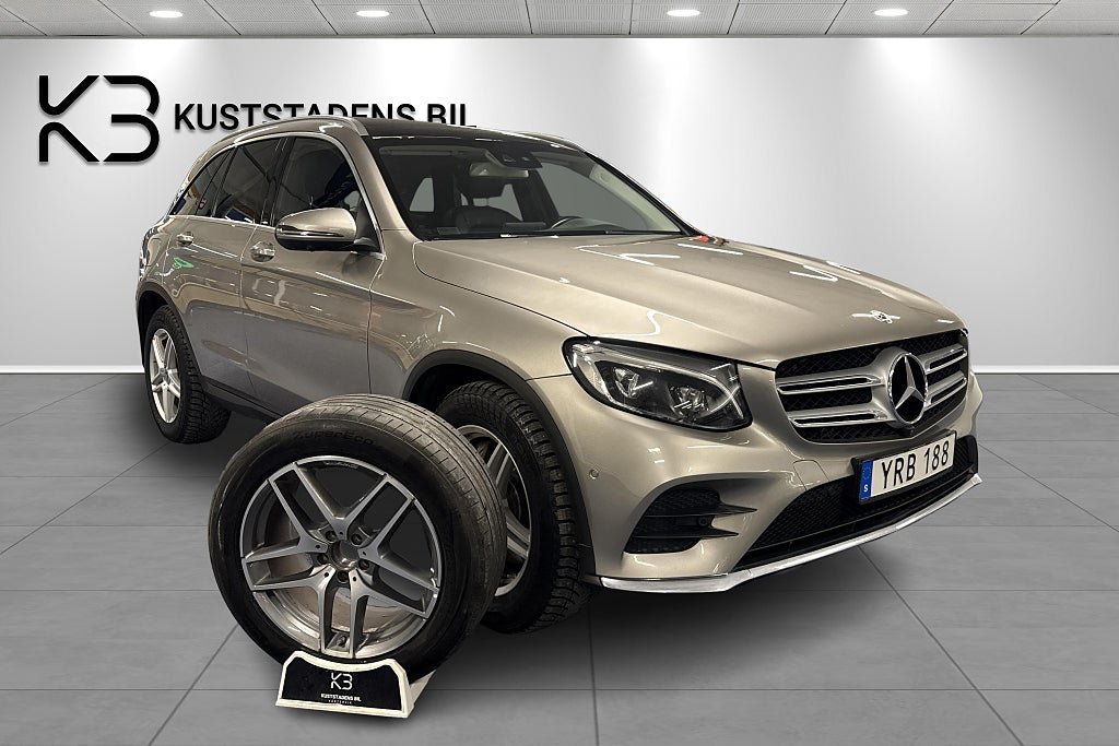Mercedes-Benz GLC 220 d 4MATIC AMG Line 360° Dragkrok Värmare Panorama