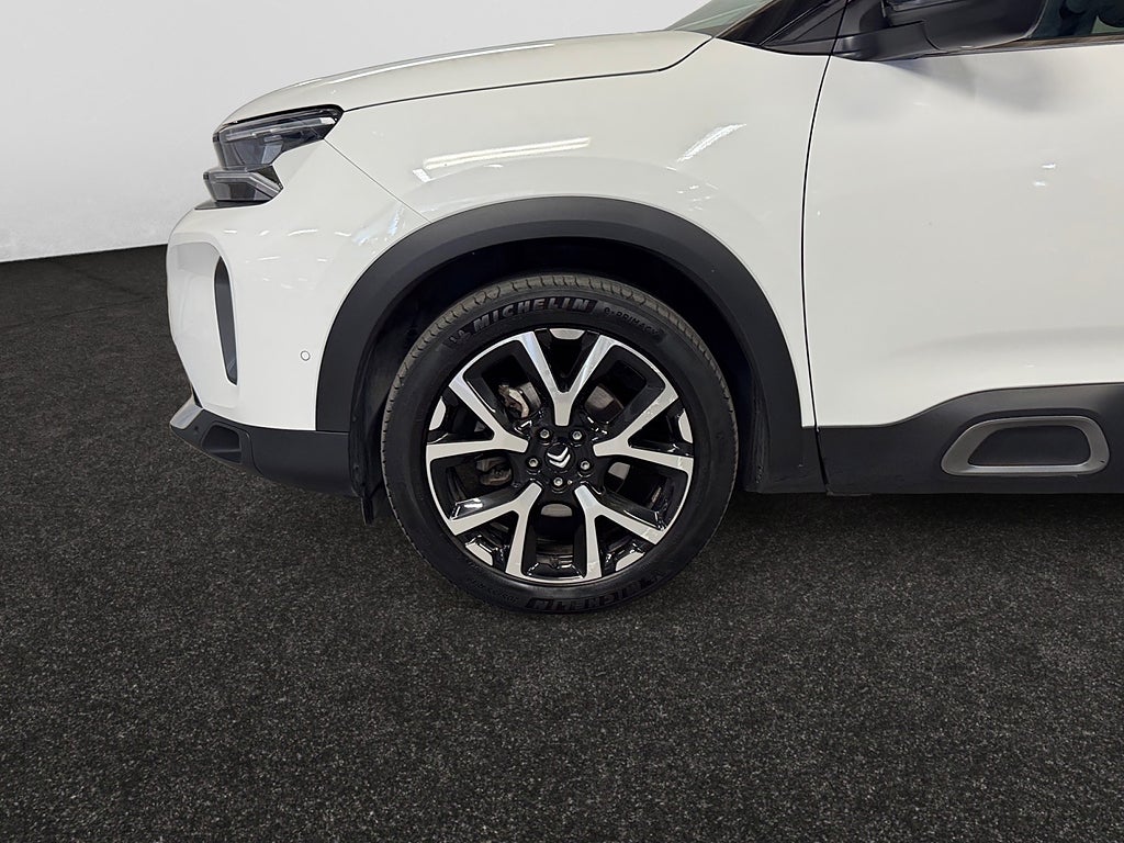 Citroën C5 Aircross 1.2 PT 131hk Aut Pano Navi Kamera Dragkrok Ny kamrem bild 3