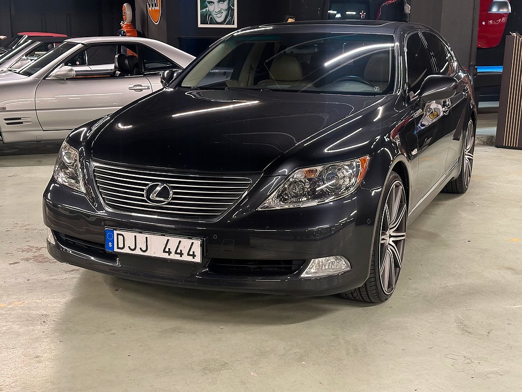 Lexus LS 460 V8