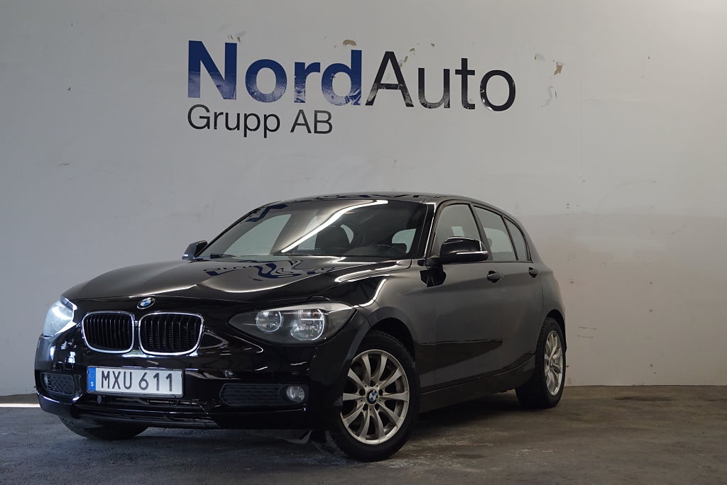BMW 116 d 116HK MOTOR VÄRMARE PDC KAMKEDJA *SE SPEC*