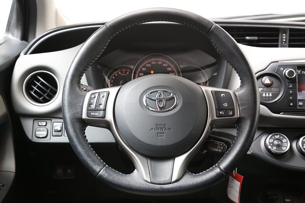 Toyota Yaris 1,33 Dual VVT-i Active Edition Feel 5-dörrar 2015