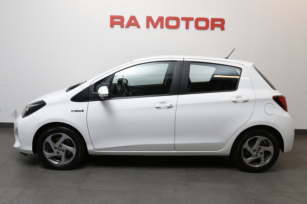 Toyota Yaris Hybrid e-CVT 101hk Active 5D Kamera P-sensorer 2015
