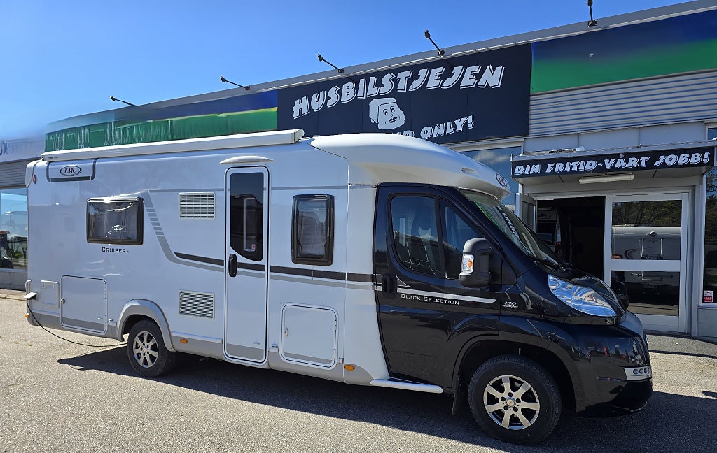 LMC T-712 BLACK SELECTION  PEDANTSKÖTT 