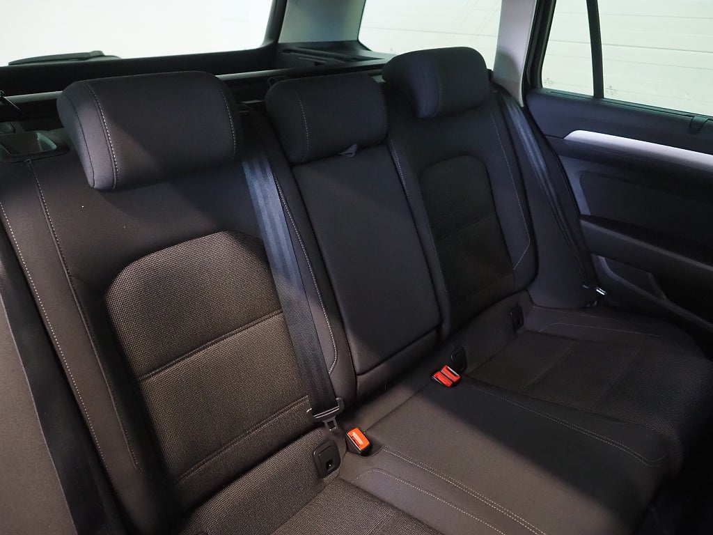 Volkswagen Passat SC TSI 150hk DSG |Cockpit|Drag|Backkamera| 2018